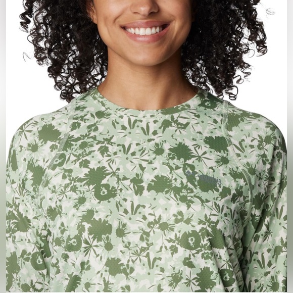 Columbia Women's Summit Valley Long Sleeve Crew - Picture 5 of 5